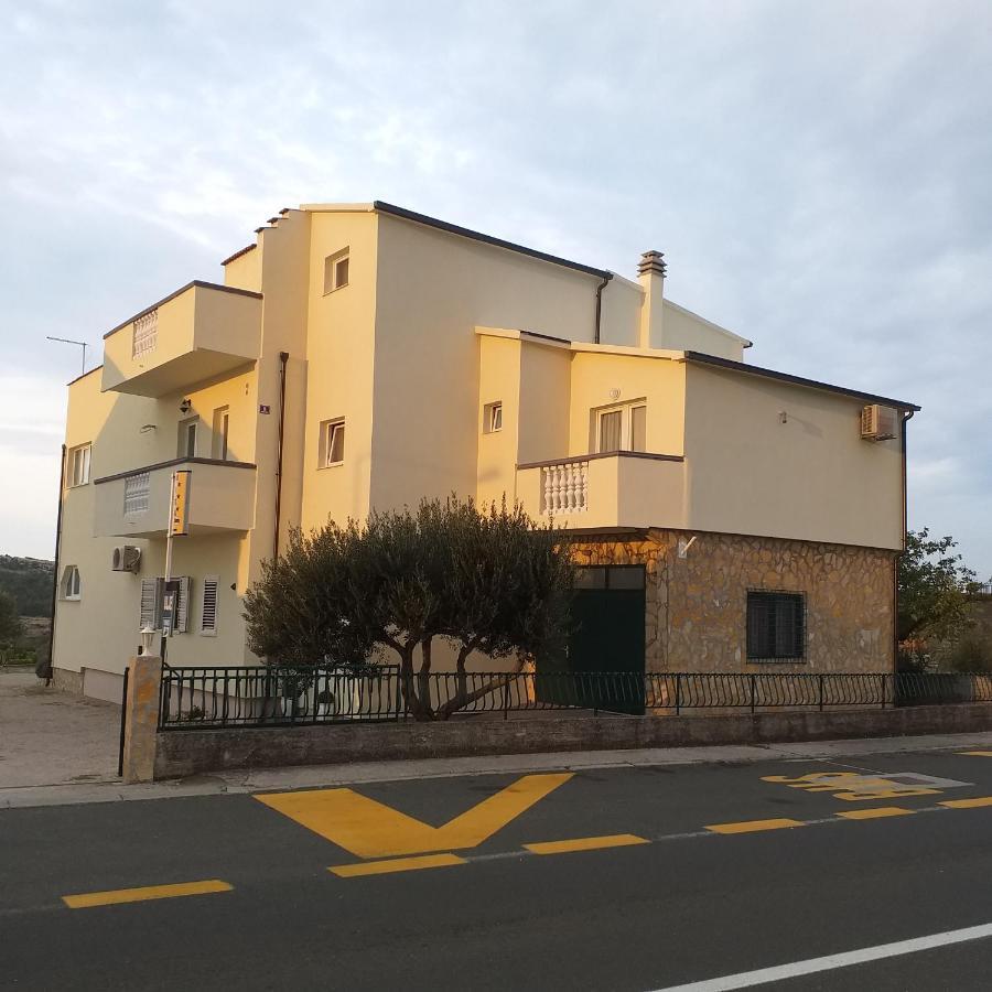 Apartments Mira Jadrtovac Экстерьер фото